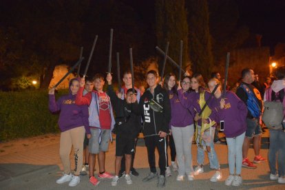 Encendido de antorchas para despedir las fiestas de Almazán. SATUR LAFUENTE (9)_04