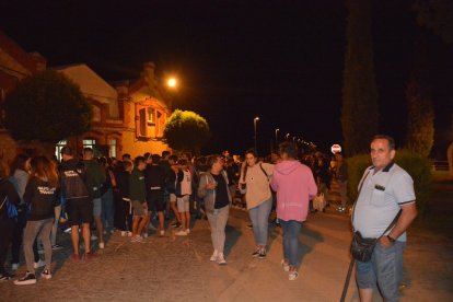 Encendido de antorchas para despedir las fiestas de Almazán. SATUR LAFUENTE (10)_04