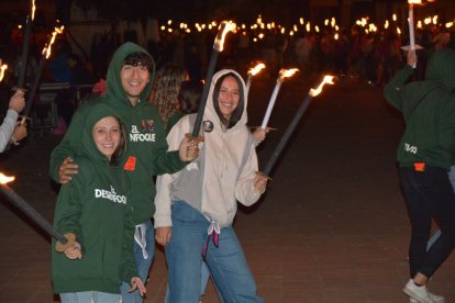 Encendido de antorchas para despedir las fiestas de Almazán. SATUR LAFUENTE (36)_04