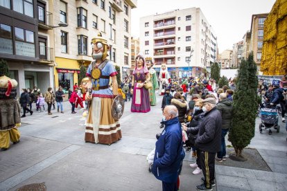 Desfile de gigantes y cabezudos - MARIO TEJEDOR (22)
