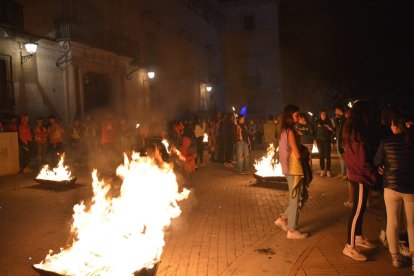 Encendido de antorchas para despedir las fiestas de Almazán. SATUR LAFUENTE (73)_04