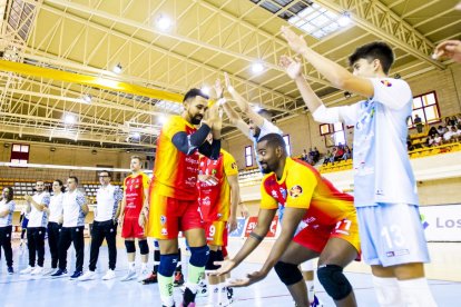 Rio Duero Voley vs Textil Santanderina. MARIO TEJEDOR (28)