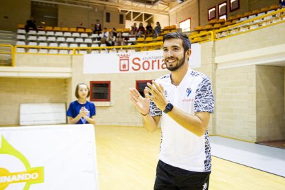 Rio Duero Voley vs Textil Santanderina. MARIO TEJEDOR (13)