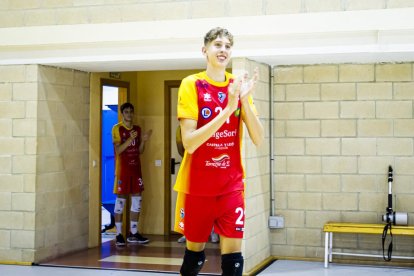 Rio Duero Voley vs Textil Santanderina. MARIO TEJEDOR (32)