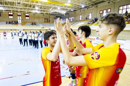 Rio Duero Voley vs Textil Santanderina. MARIO TEJEDOR (38)
