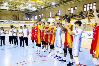 Rio Duero Voley vs Textil Santanderina. MARIO TEJEDOR (40)