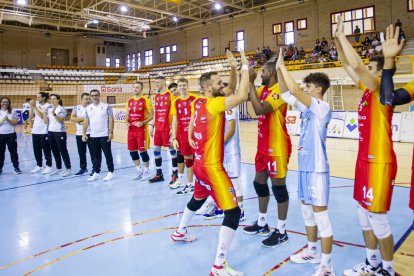 Rio Duero Voley vs Textil Santanderina. MARIO TEJEDOR (41)