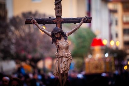 Procesión de la Cofradía del Santo Entierro. MARIO TEJEDOR (17)
