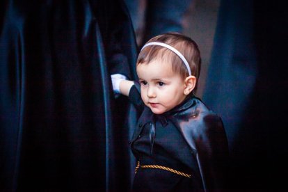 Procesión de la Cofradía del Santo Entierro. MARIO TEJEDOR (18)