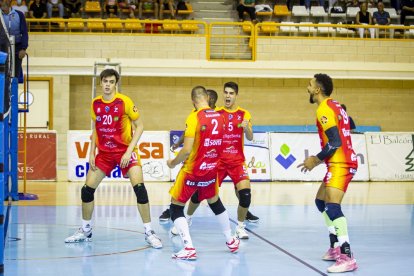 Rio Duero Voley vs Textil Santanderina. MARIO TEJEDOR (59)