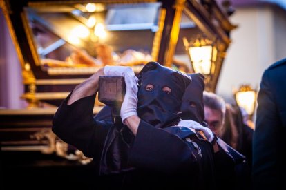 Procesión de la Cofradía del Santo Entierro. MARIO TEJEDOR (42)