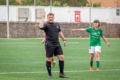El San José femenino golea en su último partido. MARIO TEJEDOR