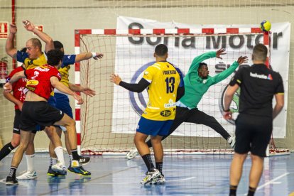 BM Soria vs Finetwork Gijón. MARIO TEJEDOR (6)