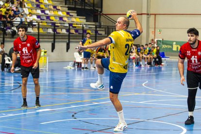 BM Soria vs Finetwork Gijón. MARIO TEJEDOR (14)