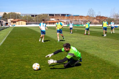 Entrenamiento del CD Numancia en la Ciudad Deportiva. MARIO TEJEDOR (3)