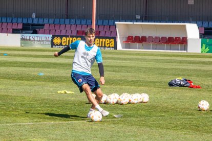 Entrenamiento del CD Numancia en la Ciudad Deportiva. MARIO TEJEDOR (10)