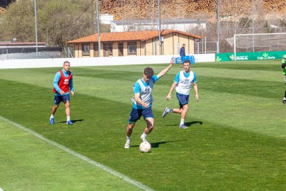 Entrenamiento del CD Numancia en la Ciudad Deportiva. MARIO TEJEDOR (12)