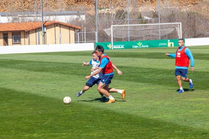 Entrenamiento del CD Numancia en la Ciudad Deportiva. MARIO TEJEDOR (13)