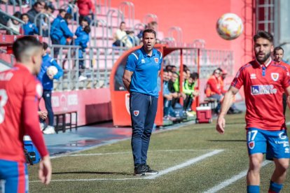 El Numancia no pasó del empate ante el Atlético Baleares. G.M.