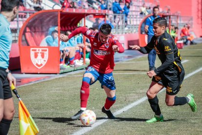 El Numancia no pasó del empate ante el Atlético Baleares. G.M.