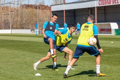 Entrenamiento del CD Numancia en la Ciudad Deportiva. MARIO TEJEDOR (20)