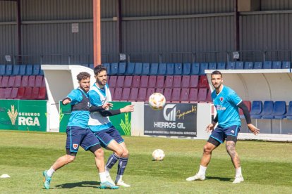 Entrenamiento del CD Numancia en la Ciudad Deportiva. MARIO TEJEDOR (21)