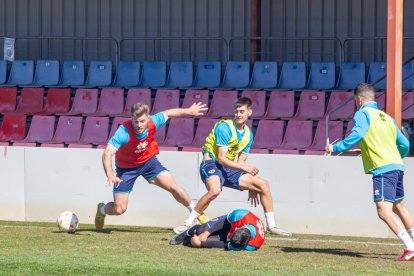 Entrenamiento del CD Numancia en la Ciudad Deportiva. MARIO TEJEDOR (25)