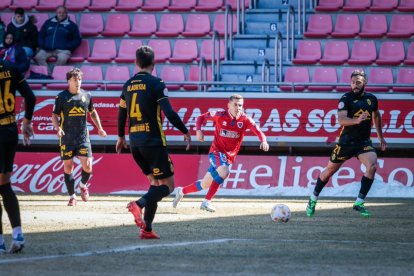 El Numancia no pasó del empate ante el Atlético Baleares. G.M.