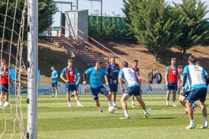 Entrenamiento del CD Numancia en la Ciudad Deportiva. MARIO TEJEDOR (47)