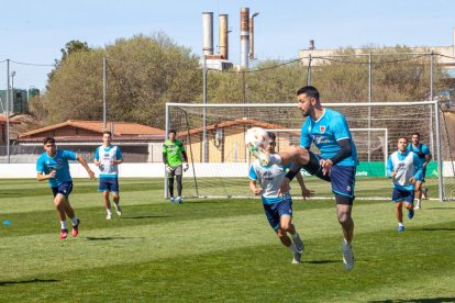 Entrenamiento del CD Numancia en la Ciudad Deportiva. MARIO TEJEDOR (49)