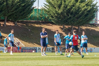 Entrenamiento del CD Numancia en la Ciudad Deportiva. MARIO TEJEDOR (53)