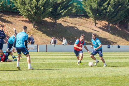 Entrenamiento del CD Numancia en la Ciudad Deportiva. MARIO TEJEDOR (59)