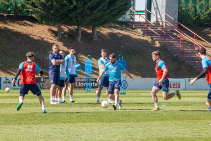 Entrenamiento del CD Numancia en la Ciudad Deportiva. MARIO TEJEDOR (62)