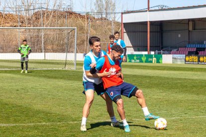 Entrenamiento del CD Numancia en la Ciudad Deportiva. MARIO TEJEDOR (67)