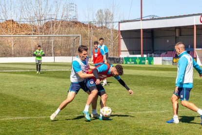 Entrenamiento del CD Numancia en la Ciudad Deportiva. MARIO TEJEDOR (68)
