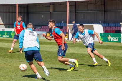 Entrenamiento del CD Numancia en la Ciudad Deportiva. MARIO TEJEDOR (71)