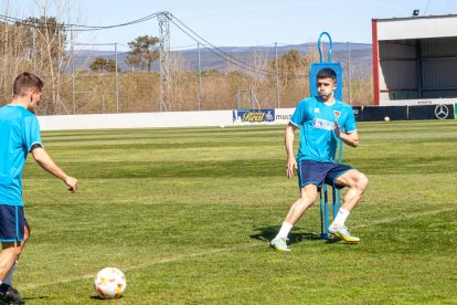 Entrenamiento del CD Numancia en la Ciudad Deportiva. MARIO TEJEDOR (89)