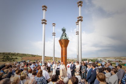 Inauguración del monumento a la Virgen de los Milagros. GONZALO MONTESEGURO