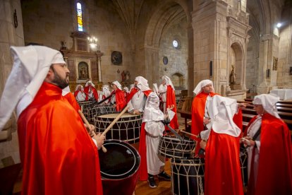 Via Crucis penitencial de la Cofradía de la flagelación. MARIO TEJEDOR