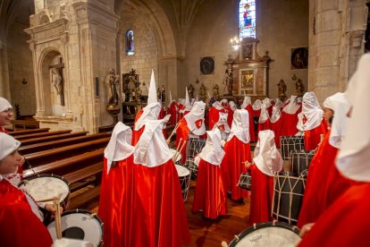 Via Crucis penitencial de la Cofradía de la flagelación. MARIO TEJEDOR