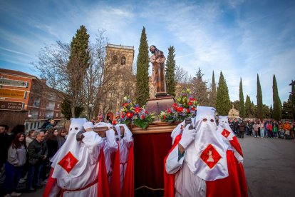 Via Crucis penitencial de la Cofradía de la flagelación. MARIO TEJEDOR