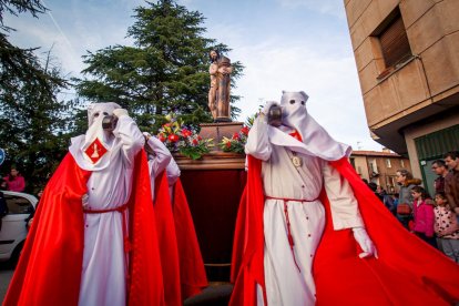 Via Crucis penitencial de la Cofradía de la flagelación. MARIO TEJEDOR