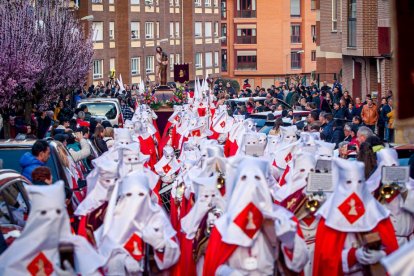 Via Crucis penitencial de la Cofradía de la flagelación. MARIO TEJEDOR