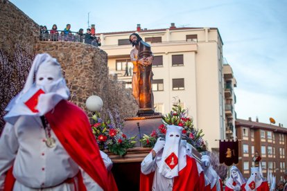 Via Crucis penitencial de la Cofradía de la flagelación. MARIO TEJEDOR