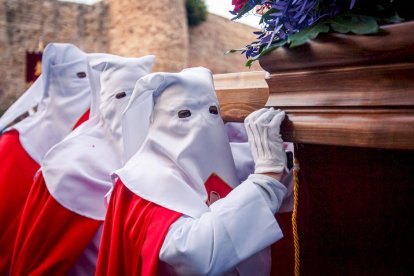 Via Crucis penitencial de la Cofradía de la flagelación. MARIO TEJEDOR