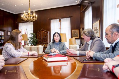 Visita de la ministra de Sanidad Carolina Darias. MARIO TEJEDOR (7)