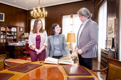 Visita de la ministra de Sanidad Carolina Darias. MARIO TEJEDOR (11)