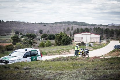 Foto del incendio en el desguace de Carbonera de Frentes (Soria). GONZALO MONTESEGURO