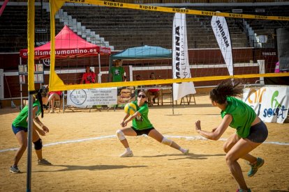 Voley plaza Final popular femenina - MARIO TEJEDOR (1)