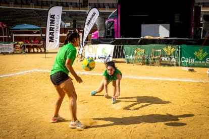 Voley plaza Final popular femenina - MARIO TEJEDOR (16)
